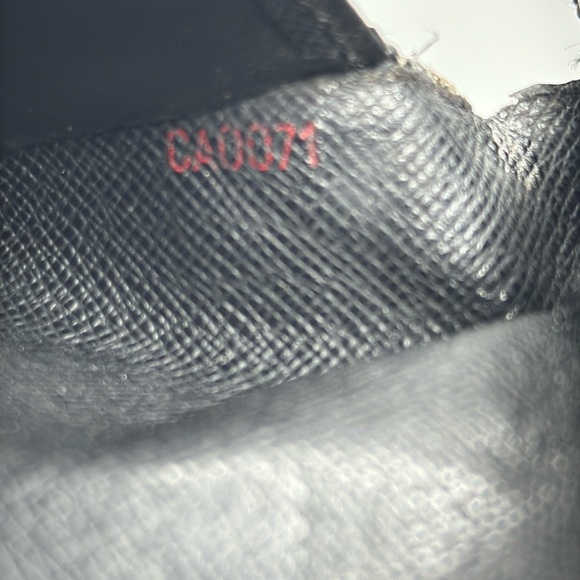 Louis Vuitton Orange and Black Epi Leather Brazza Long Wallets | Unisex | Used | - Picture 10 of 13